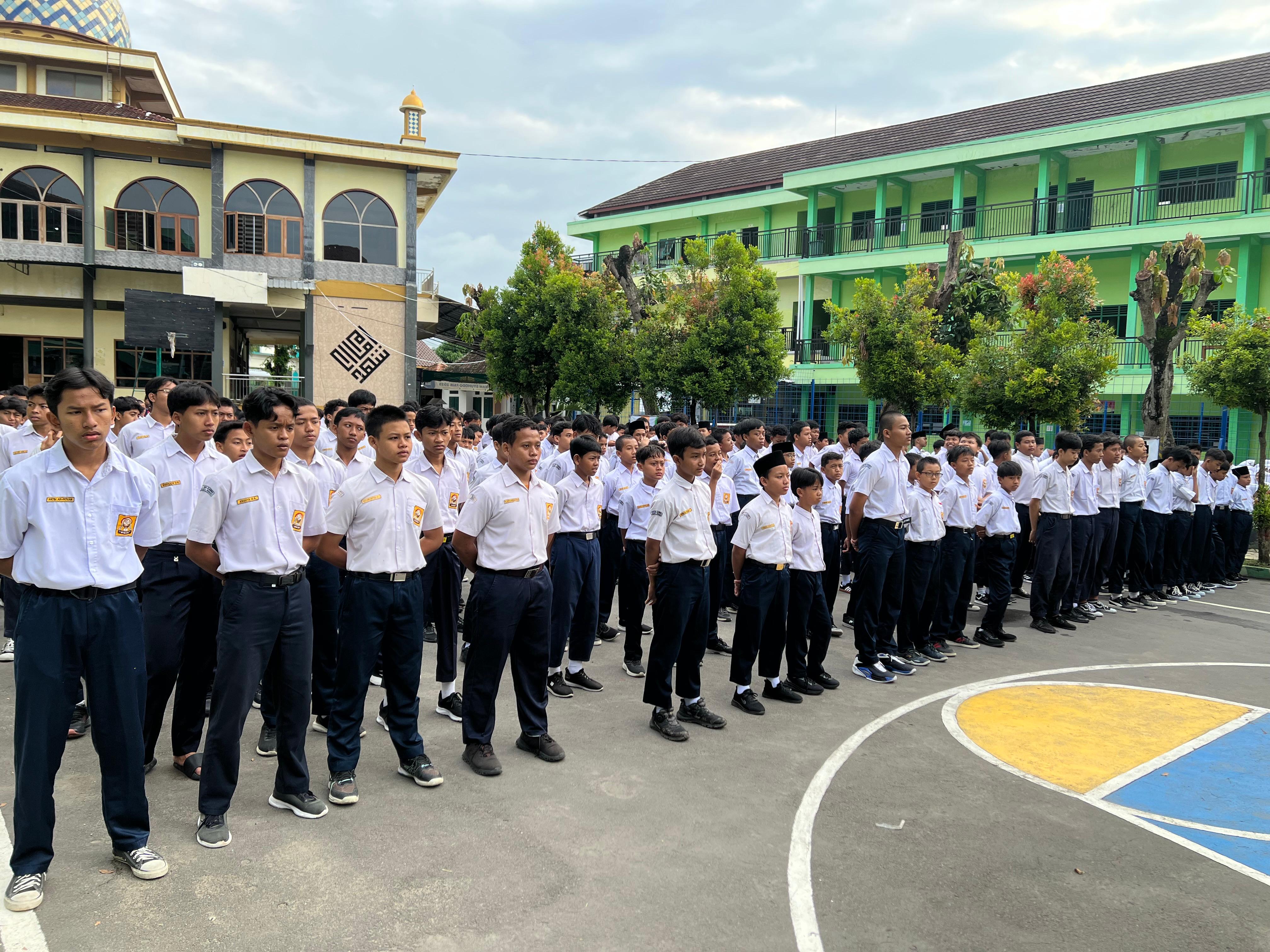 Santri Masa Kini, Penjaga Nilai Islam dan Penggerak Kemajuan Bangsa